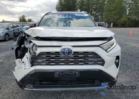 2020 Toyota Rav4 Xse z USA, uszkodzony, nr VIN 2T3EWRFV0LW064731